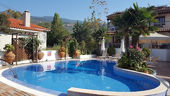 Enalion Hotel