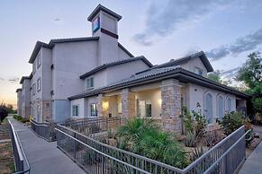 Studio 6 Bakersfield, CA
