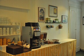 Le Lorient Hotel