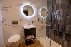 Brisbane House Hotel