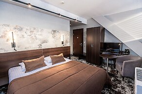 Old Mill Hotel