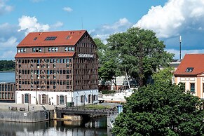 Old Mill Hotel