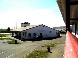 SO'LODGE Hôtel Niort A83