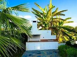 Aura Holiday Villas