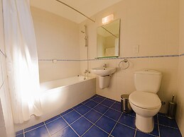 Aura Holiday Villas