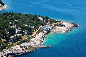 Arena Verudela Beach Apartments