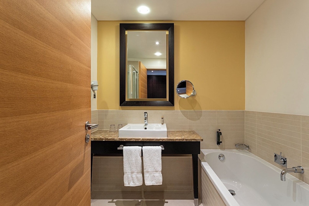 Pestana Chelsea Bridge Hotel & SPA