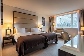 Pestana Chelsea Bridge Hotel & SPA