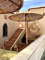 Riad Hadika Maria