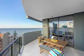 Ambience on Burleigh Beach