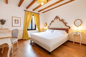 Boutique Hotel Villa Sostaga