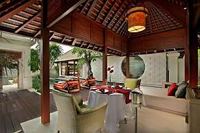 The Royal Santrian