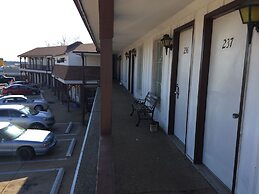 Rustic Motel Rolla
