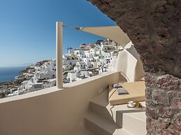 Art Maisons Oia Castle
