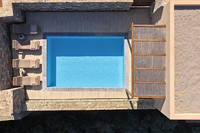 Daios Cove