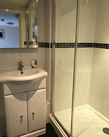 Mariners Hotel