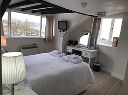 Mariners Hotel