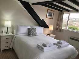 Mariners Hotel