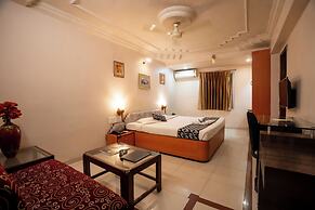 Hotel Grand Arjun