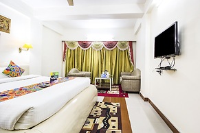 FabHotel Mayfair Inn
