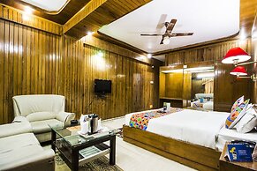 FabHotel Mayfair Inn