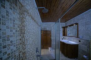 Holiday Cave Hotel