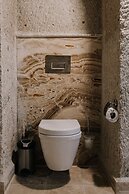 Holiday Cave Hotel