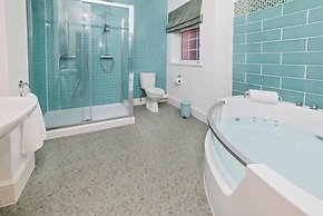 G Boutique Hotel