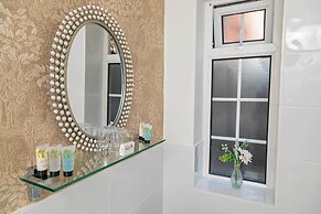 G Boutique Hotel