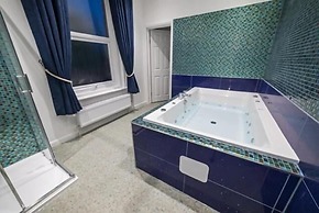 G Boutique Hotel