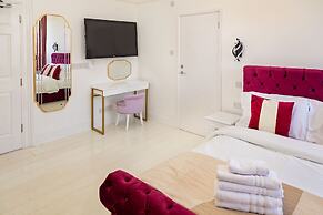 G Boutique Hotel