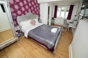 G Boutique Hotel
