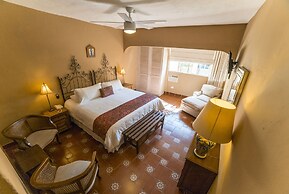 Villa Mirasol Hotel