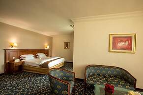Bristol Hotel