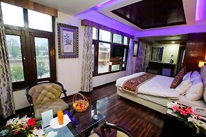 The Residency Hotel