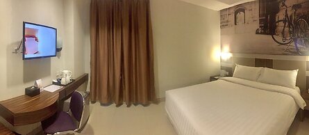 Aston Ketapang City Hotel