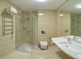 Nadiya Hotel