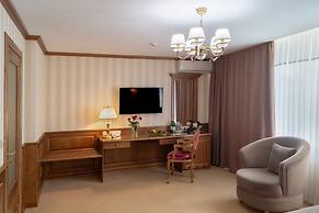 Nadiya Hotel