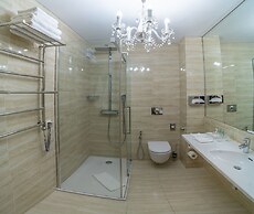 Nadiya Hotel