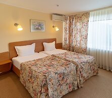 Nadiya Hotel