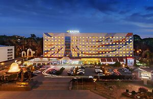 Nadiya Hotel