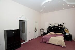 Astoria Hotel