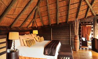 Serena Mivumo River Lodge