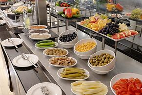 Ramada Plaza by Wyndham Gence