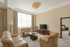 Ramada Plaza by Wyndham Gence