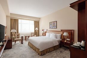 Ramada Plaza by Wyndham Gence