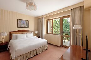 Ramada Plaza by Wyndham Gence
