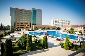 Ramada Plaza by Wyndham Gence