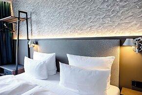 Motel One Hamburg-Alster