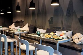 Motel One Hamburg-Alster